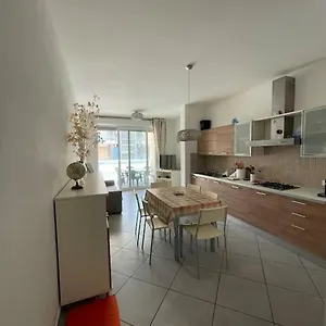  Appartamento Pinarella Italia